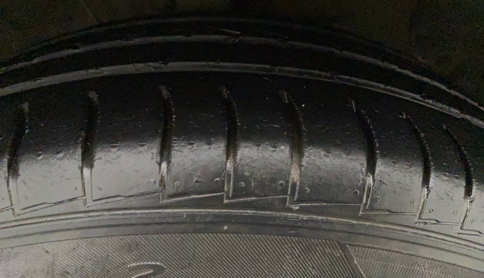 2018 Hyundai NEW SANTRO SPORTZ CNG, CNG, Manual, 91,265 km, Left Rear Tyre Tread