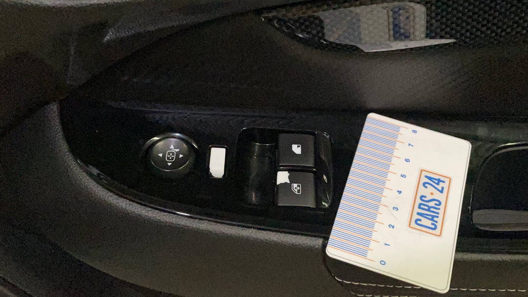 Door Interior Front RHS Wear