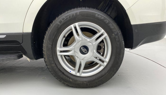 2020 Mahindra MARAZZO M6 8 STR, Diesel, Manual, 26,423 km, Left Rear Wheel