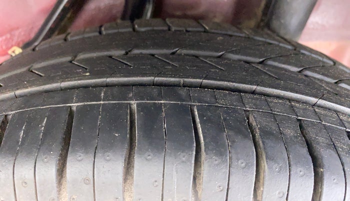 2015 Honda Brio 1.2 S MT I VTEC, Petrol, Manual, 96,620 km, Left Rear Tyre Tread