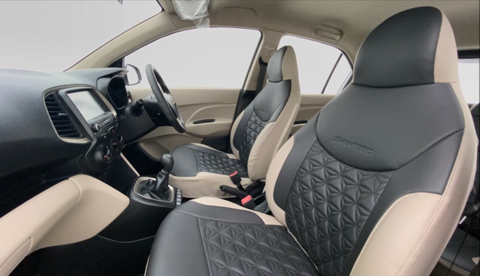 2018 Hyundai NEW SANTRO ASTA 1.1 MT, Petrol, Manual, 7,017 km, Right Side Front Door Cabin