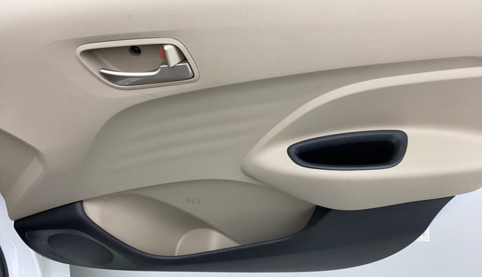 2018 Hyundai NEW SANTRO ASTA 1.1 MT, Petrol, Manual, 7,017 km, Driver Side Door Panels Control