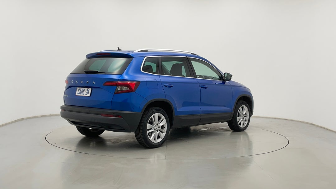 Right Back Diagonal (45- Degree) View