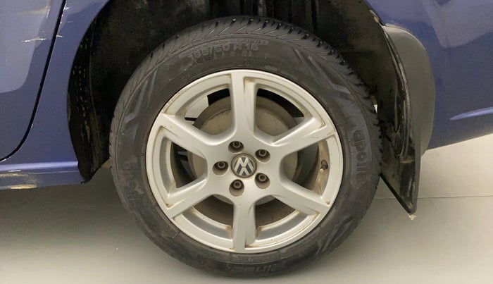 2012 Volkswagen Vento HIGHLINE 1.6 MPI, Petrol, Manual, 93,393 km, Left Rear Wheel