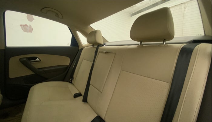 2012 Volkswagen Vento HIGHLINE 1.6 MPI, Petrol, Manual, 93,393 km, Right Side Rear Door Cabin