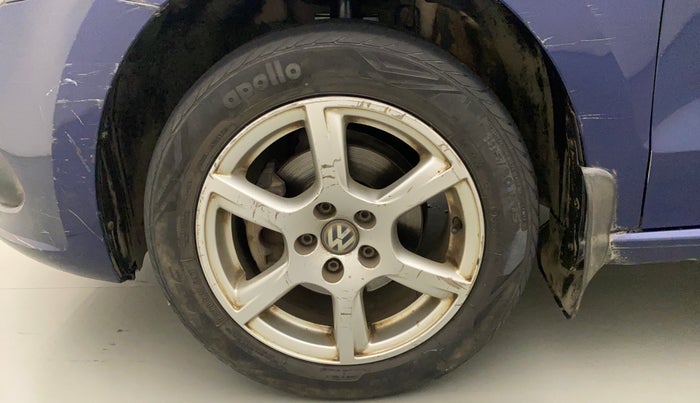 2012 Volkswagen Vento HIGHLINE 1.6 MPI, Petrol, Manual, 93,393 km, Left Front Wheel