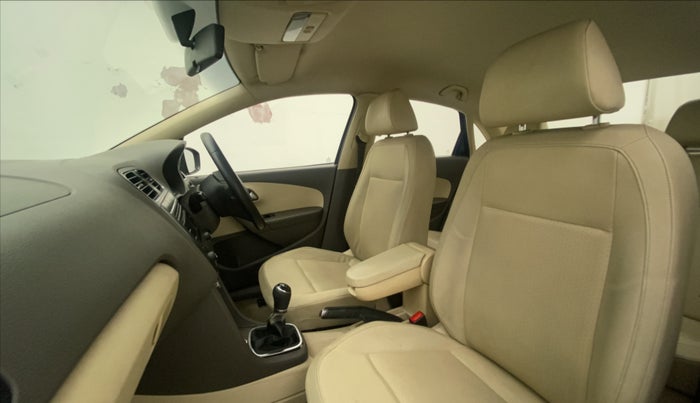 2012 Volkswagen Vento HIGHLINE 1.6 MPI, Petrol, Manual, 93,393 km, Right Side Front Door Cabin