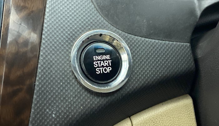 2013 Hyundai Verna FLUIDIC 1.6 CRDI SX OPT, Diesel, Manual, 60,990 km, Keyless Start/ Stop Button