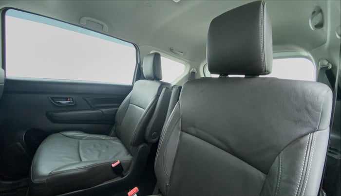 2019 Maruti XL6 ALPHA AT SHVS, Petrol, Automatic, 41,746 km, Right Side Rear Door Cabin