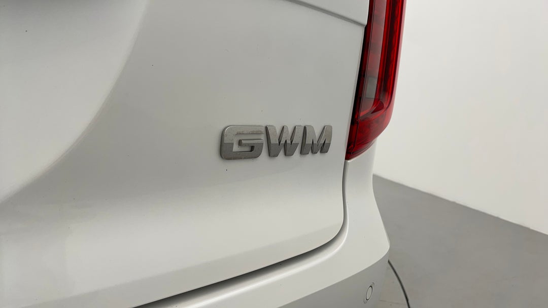 Badge (Boot Right Side)