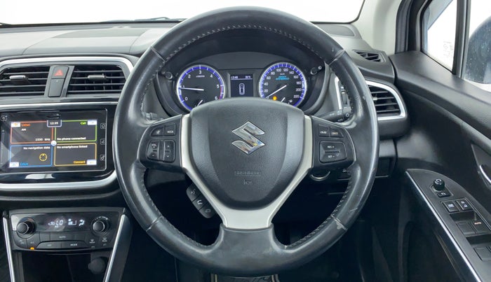 2017 Maruti S Cross ALPHA SHVS, Diesel, Manual, 38,780 km, Steering Wheel Close Up