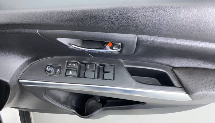 2017 Maruti S Cross ALPHA SHVS, Diesel, Manual, 38,780 km, Driver Side Door Panels Control