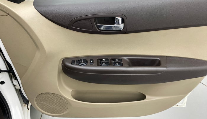 2010 Hyundai i20 ASTA 1.2, Petrol, Manual, 39,910 km, Driver Side Door Panels Control