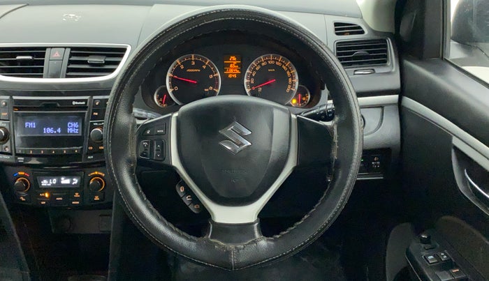 2014 Maruti Swift ZDI, Diesel, Manual, 1,13,644 km, Steering Wheel Close Up
