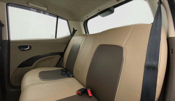 2014 Hyundai i10 SPORTZ 1.1 IRDE2, Petrol, Manual, 49,390 km, Right Side Rear Door Cabin View