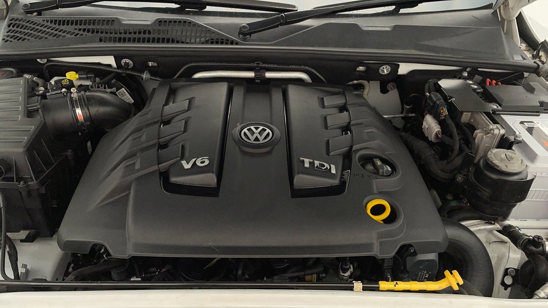 Open Bonnet (Engine)