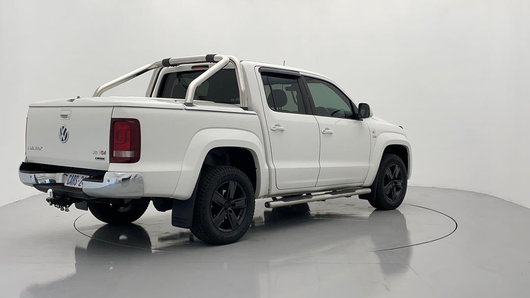 Right Back Diagonal (45- Degree) View