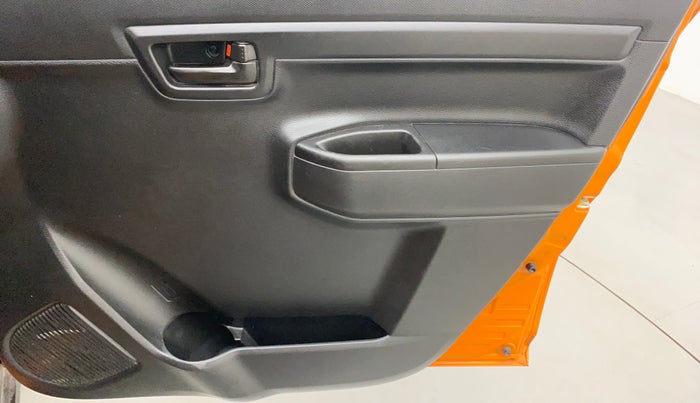 2021 Maruti S PRESSO VXI+, Petrol, Manual, 46,670 km, Driver Side Door Panels Control