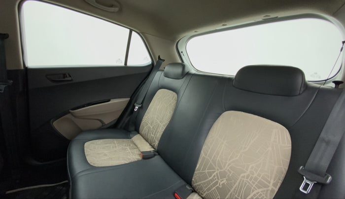 2016 Hyundai Grand i10 MAGNA 1.2 KAPPA VTVT, Petrol, Manual, 70,294 km, Right Side Rear Door Cabin