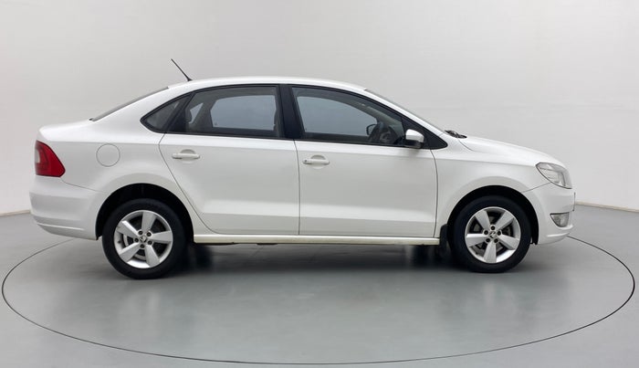 2015 Skoda Rapid 1.5 TDI AT STYLE PLUS, Diesel, Automatic, 35,457 km, Right Side View