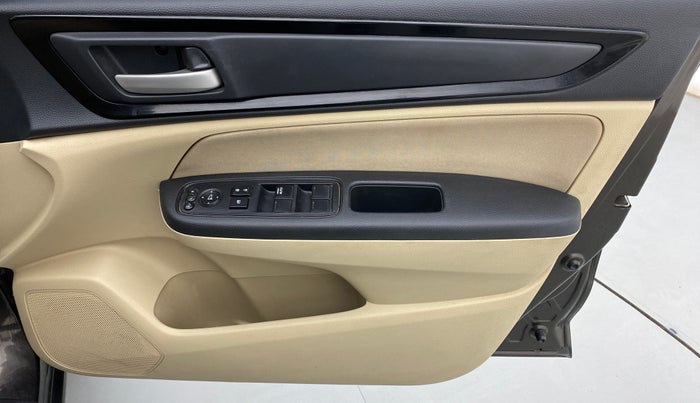 2019 Honda Amaze 1.2L I-VTEC S, Petrol, Manual, 55,897 km, Driver Side Door Panels Control