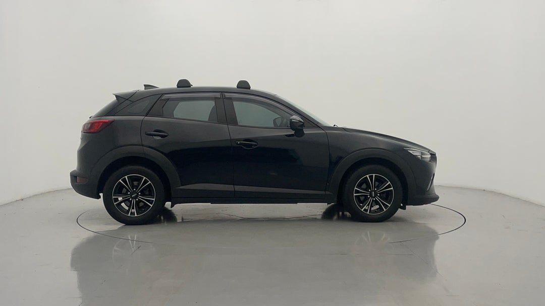2017 Mazda CX-3 Maxx (FWD), Automatic, 68914 km, Right Side View