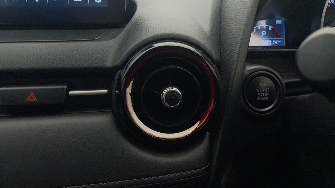 2017 Mazda CX-3 Maxx (FWD), Automatic, 68914 km, Air Vents Body Scratch