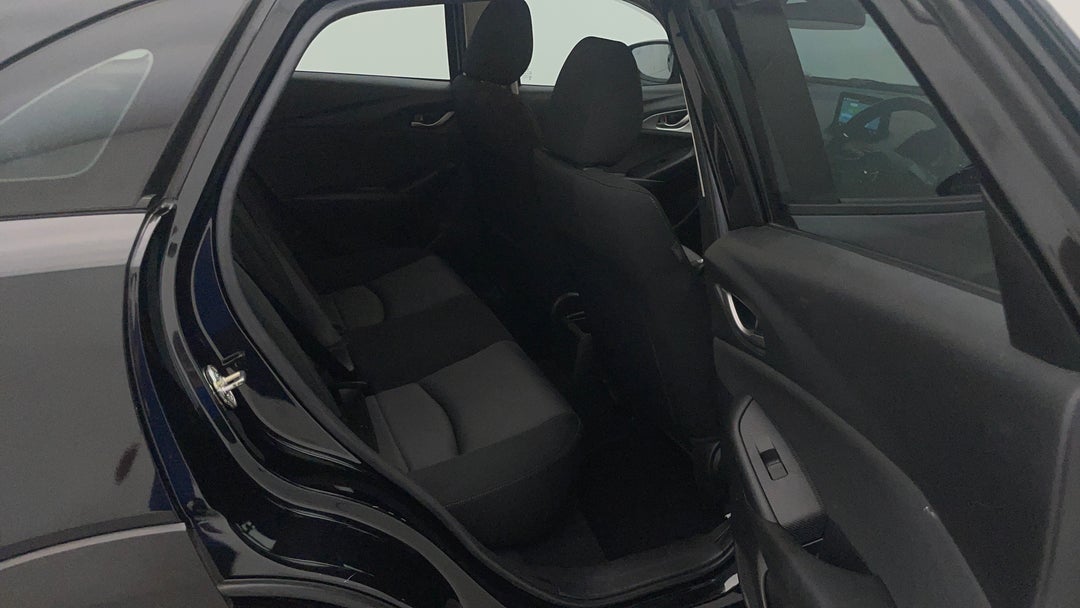 2017 Mazda CX-3 Maxx (FWD), Automatic, 68914 km, Right Side Rear Door Cabin View