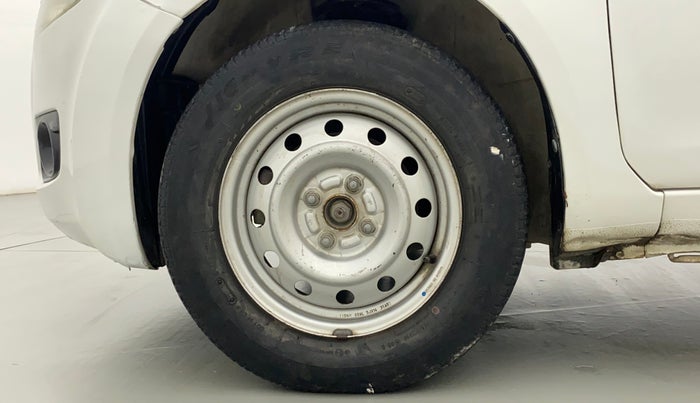 2011 Maruti Ritz VXI, Petrol, Manual, 39,644 km, Left Front Wheel