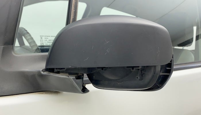 2011 Maruti Ritz VXI, Petrol, Manual, 39,644 km, Left rear-view mirror - Cover has minor damage