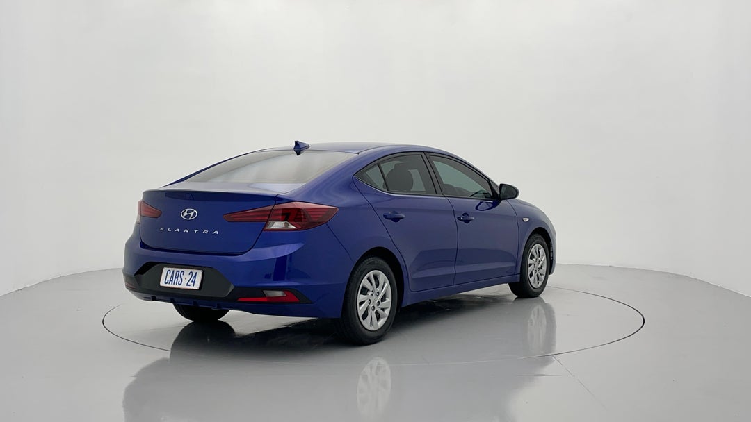 Right Back Diagonal (45- Degree) View