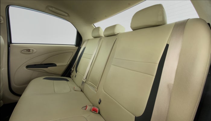 2017 Toyota Etios GX, Petrol, Manual, 25,310 km, Right Side Rear Door Cabin