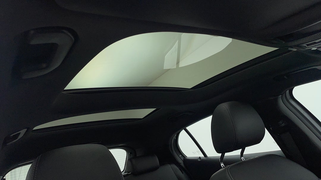 Interior Sunroof/Moonroof