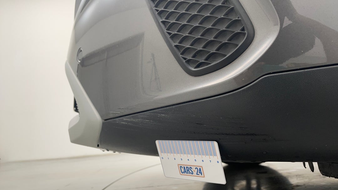 Bumper Front Scratch