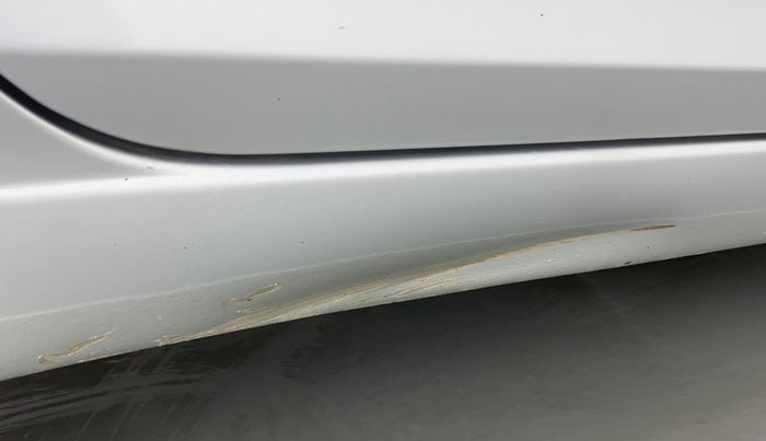 2017 Hyundai Elite i20 ASTA 1.2, Petrol, Manual, 35,957 km, Right running board - Slightly dented