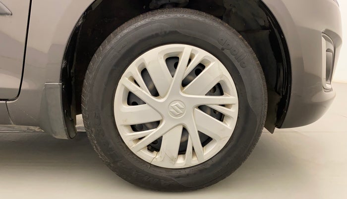 2015 Maruti Swift VXI, Petrol, Manual, 33,266 km, Right Front Wheel