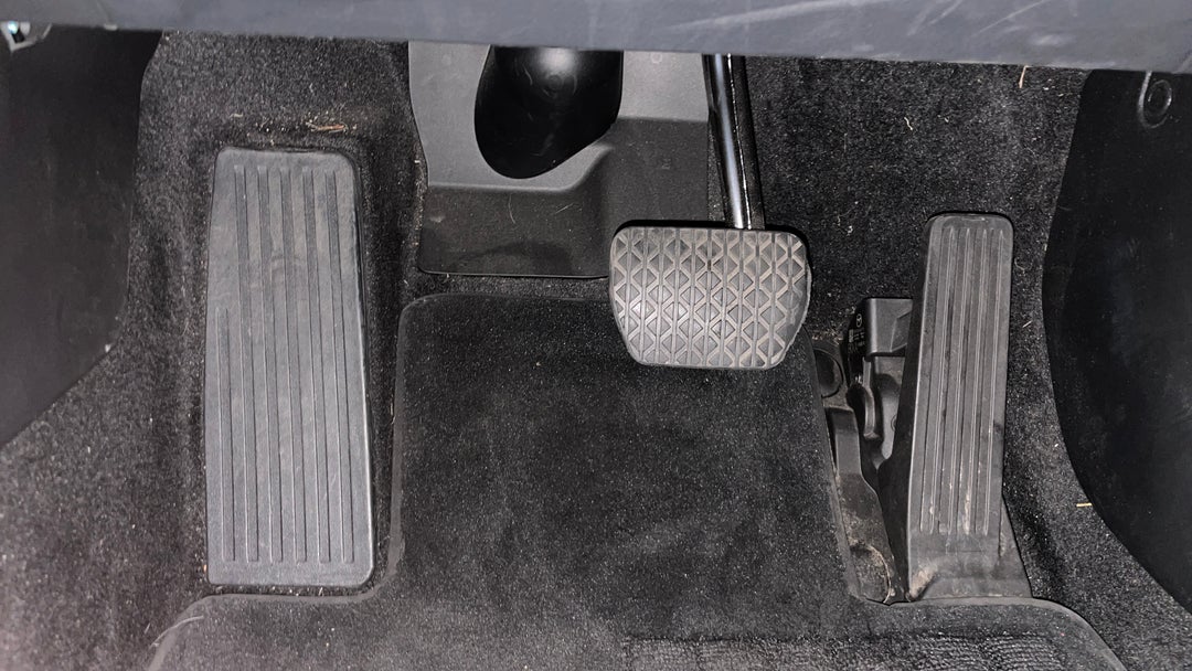 2024 Mazda CX-30 G20 Evolve (FWD), Automatic, 28725 km, Pedals and Footmat