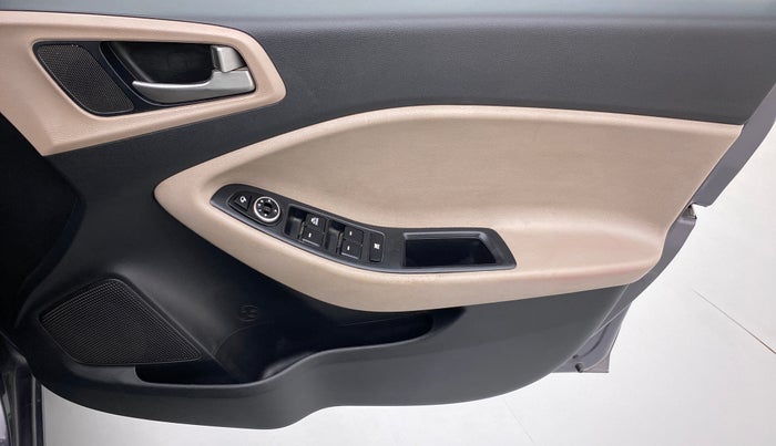 2016 Hyundai Elite i20 SPORTZ 1.2, Petrol, Manual, 61,653 km, Driver Side Door Panels Control