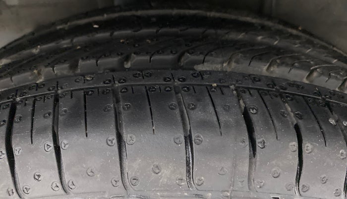2016 Hyundai Elite i20 SPORTZ 1.2, Petrol, Manual, 61,653 km, Right Rear Tyre Tread