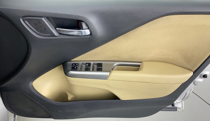 2014 Honda City V MT PETROL, Petrol, Manual, 52,373 km, Driver Side Door Panels Control