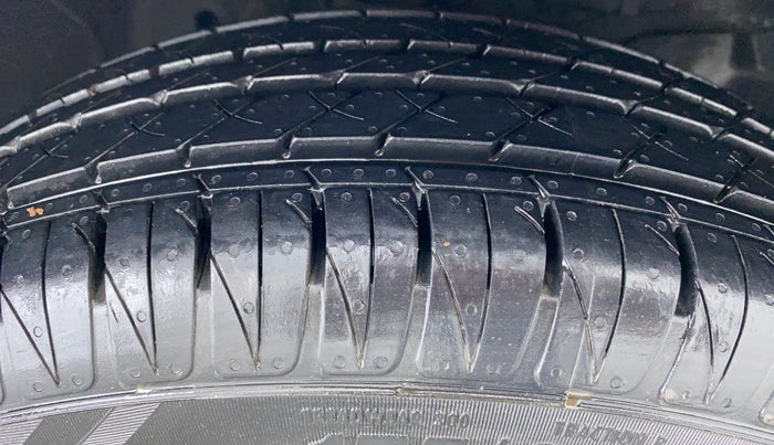 2014 Honda City V MT PETROL, Petrol, Manual, 52,373 km, Right Front Tyre Tread