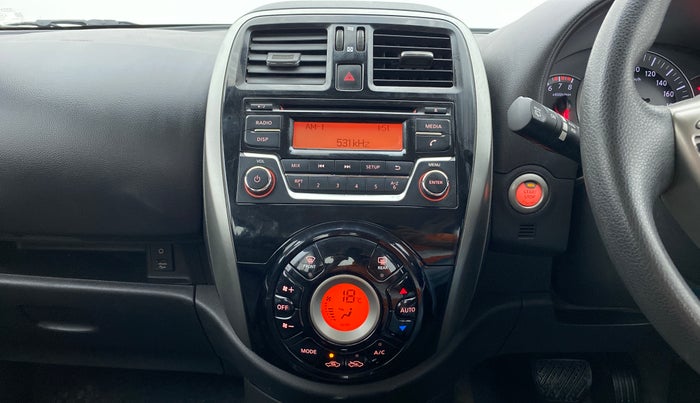 2017 Nissan Micra XV CVT, Petrol, Automatic, 64,435 km, Air Conditioner
