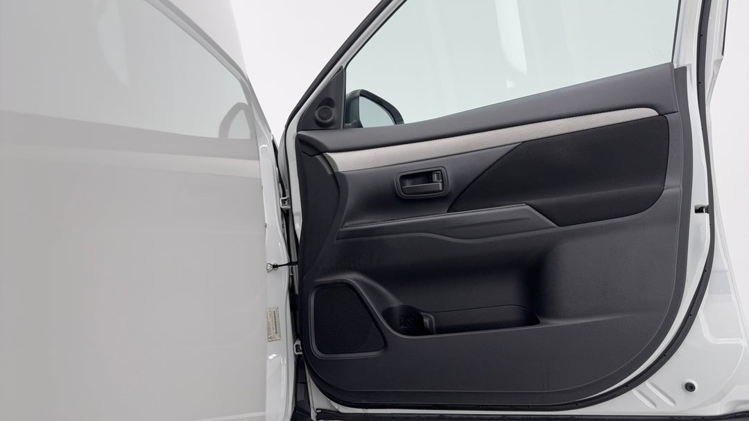 2014 Mitsubishi Outlander Es (4x4), Automatic, 114902 km, Speaker View