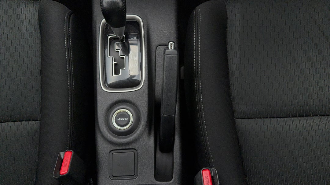 2014 Mitsubishi Outlander Es (4x4), Automatic, 114902 km, Handbrake