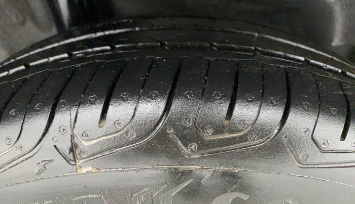 2017 Honda City V MT PETROL, Petrol, Manual, 59,084 km, Right Rear Tyre Tread