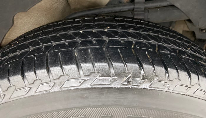 2017 Mahindra XUV500 W10 1.99, Diesel, Manual, 71,597 km, Left Rear Tyre Tread