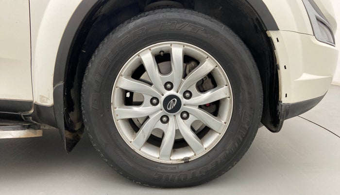 2017 Mahindra XUV500 W10 1.99, Diesel, Manual, 71,597 km, Right Front Wheel