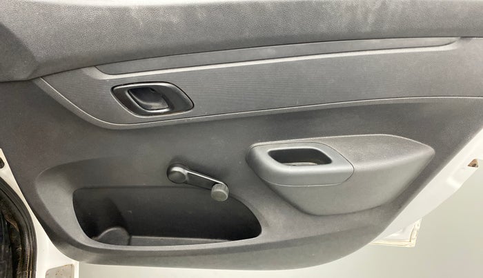 2015 Renault Kwid RXE, Petrol, Manual, 24,867 km, Driver Side Door Panels Control