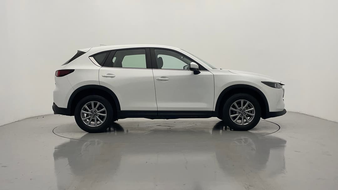 2022 Mazda CX-5 Maxx Sport (fwd), Automatic, 45639 km, Right Side View