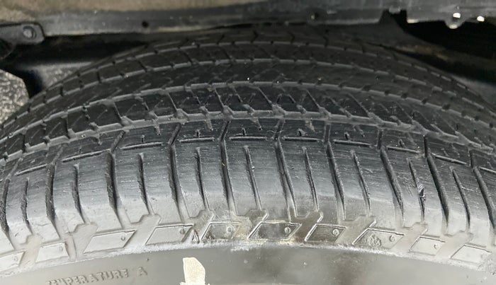 2014 Mahindra Scorpio S4, Diesel, Manual, 65,048 km, Left Rear Tyre Tread